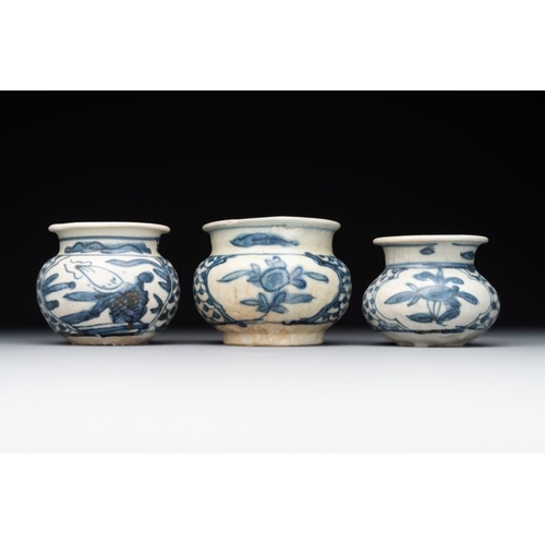 75 - A varied collection of 22 Chinese blue and white jarlets, covered boxes and miniature vases, MingH.:... 