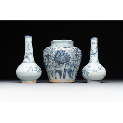 75 - A varied collection of 22 Chinese blue and white jarlets, covered boxes and miniature vases, MingH.:... 