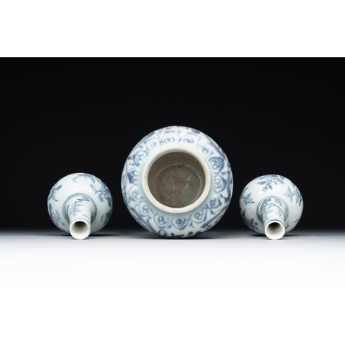 75 - A varied collection of 22 Chinese blue and white jarlets, covered boxes and miniature vases, MingH.:... 