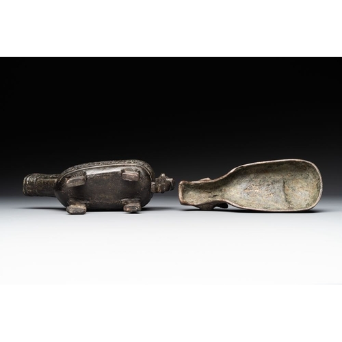 751 - Two Chinese bronze buffalo-form vessels and covers, 'xizun ', MingDim.: 26 x 8 x 20,3 cm (the talles... 