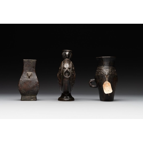 760 - Three Chinese archaistic miniature bronze vases, Song/YuanH.: 14,1 cm (the tallest)H.: 11,5 cm (the ... 