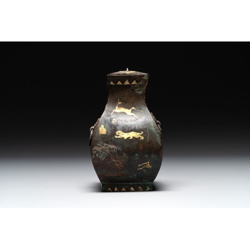 772 - A rare Chinese archaic partially gilt bronze ritual wine vessel and cover, 'fang hu ', HanH.: 17 cm ... 