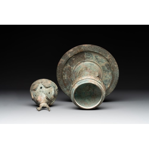 780 - A Chinese bronze 'immortal' 'boshanlu' censer and cover with a tomobako, Western HanH.: 28 cm (incl.... 