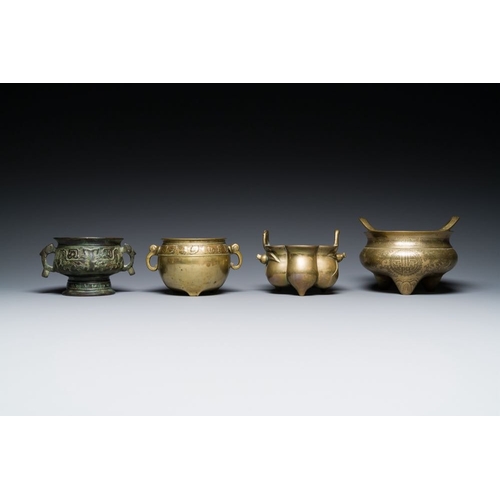 794 - Six various Chinese bronze censers, 19/20th C.L.: 24,5 cm - H.: 26,5 cm (the largest)L.:14,5 cm - H.... 