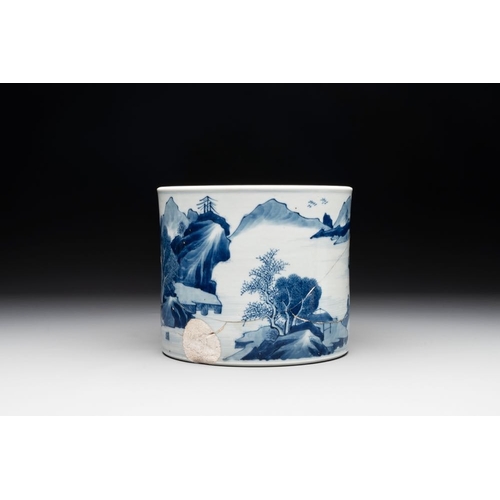 911 - A Chinese blue and white 'landscape' brush pot, KangxiDia.: 19 cm - H.: 16 cm