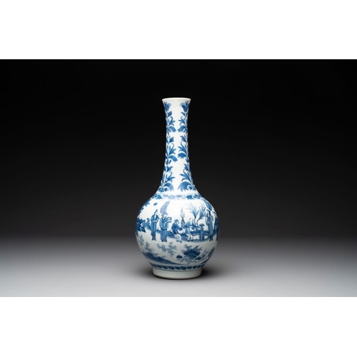 919 - A Chinese blue and white 'Lian Sheng San Ji' bottle vase, Transitional periodH.: 39,3 cm... 