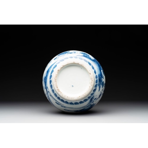 919 - A Chinese blue and white 'Lian Sheng San Ji' bottle vase, Transitional periodH.: 39,3 cm... 