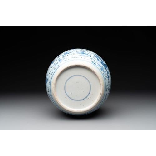 948 - A Chinese blue and white 'dragon and phoenix' jar, YongzhengH.: 22 cm