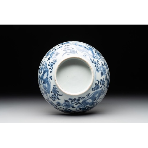 961 - A collection of 17 Chinese blue and white wares, Kangxi/QianlongDia.: 19,5 cm - H.: 8,5 cm (the bowl... 