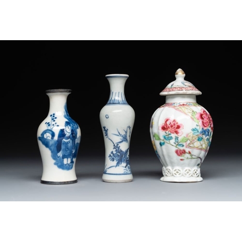 967 - A varied collection of 13 Chinese famille rose, blue and white wares, Transitional period/19th C.Dia... 