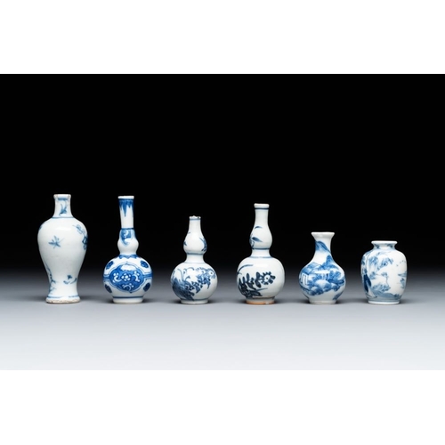 967 - A varied collection of 13 Chinese famille rose, blue and white wares, Transitional period/19th C.Dia... 