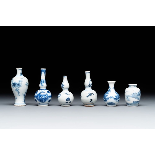 967 - A varied collection of 13 Chinese famille rose, blue and white wares, Transitional period/19th C.Dia... 