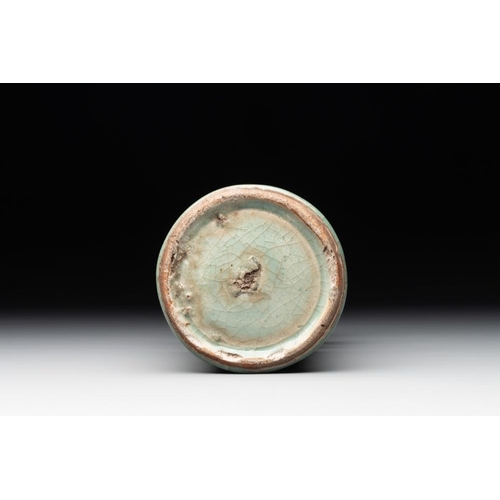 97 - A Chinese Longquan celadon 'kinuta' vase, Yuan/MingH.: 22 cm
Presented with a Japanese tomobako.... 