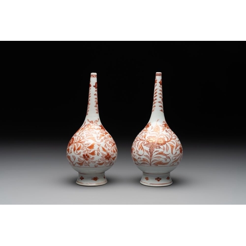 971 - A pair of Chinese iron-red and gilt-decorated rose water sprinklers, KangxiH.: 19 cm... 