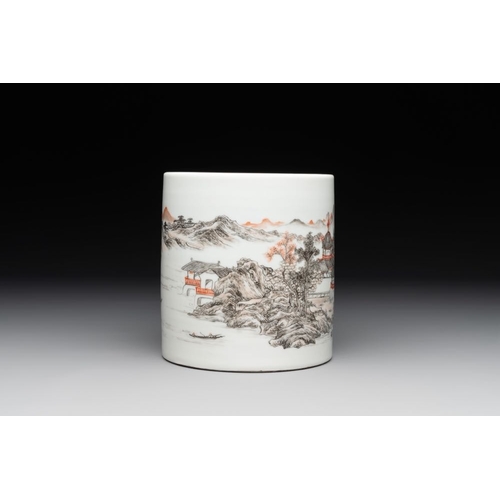 997 - A Chinese grisaille and iron-red 'landscape' brush pot, Ju Ren Tang mark, RepublicDia.: 13 cm -H.: 1... 