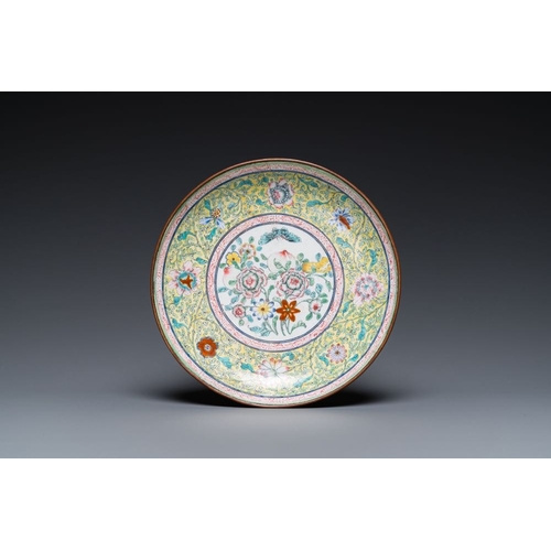 813 - A Chinese Canton enamel 'sanduo' plate, QianlongDia.: 19 cm