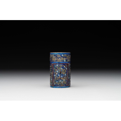 818 - A Chinese enamelled silver bowl, a box and an opium container, 19th C.Dia,: 13,3 cm - H.: 6,2 cm (th... 