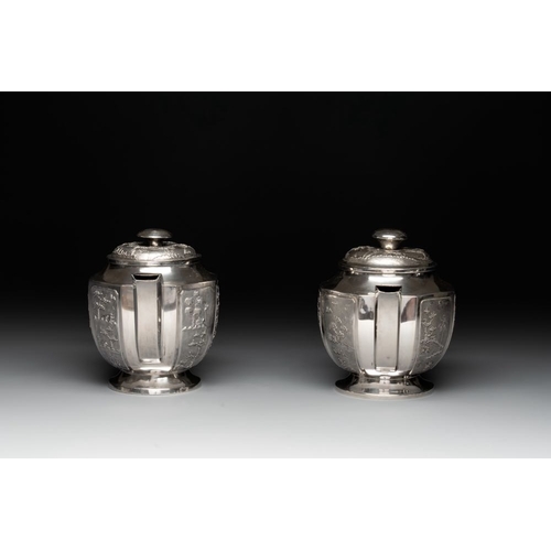 845 - Two Vietnamese silver teapots and a sugar bowl and cover, marked Donghung, ca. 1900L.: 21 cm - H.: 1... 