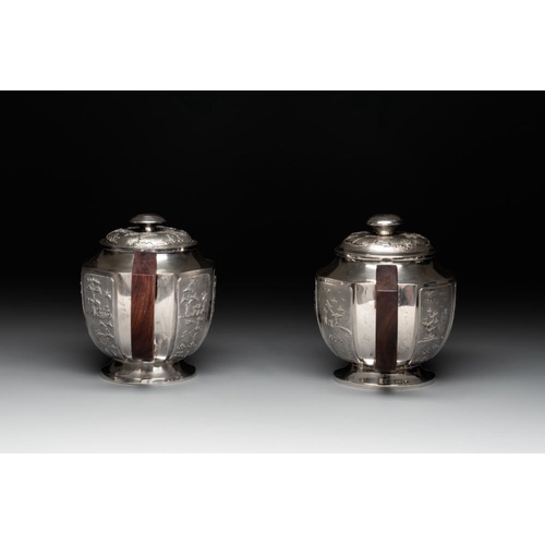 845 - Two Vietnamese silver teapots and a sugar bowl and cover, marked Donghung, ca. 1900L.: 21 cm - H.: 1... 