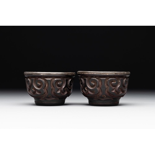 851 - A pair of Chinese silver-lined tixi lacquer cups, MingDia.: 6,5 cm - H.: 4,5 cm