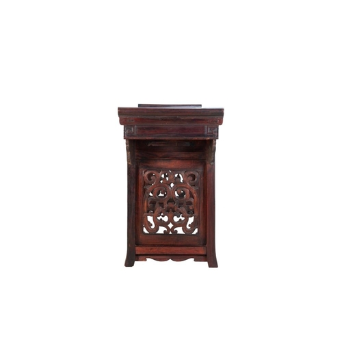 857 - A Chinese hardwood recessed-leg altar table, 'qiaotouan', 19/20th C.Dim.: 225 x 53 x 109,5 cm... 