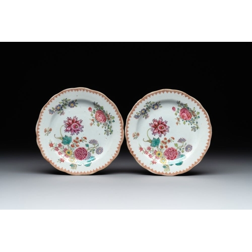 879 - A collection of seven Chinese famille rose plates and dishes with floral design, QianlongDia.: 31 cm... 