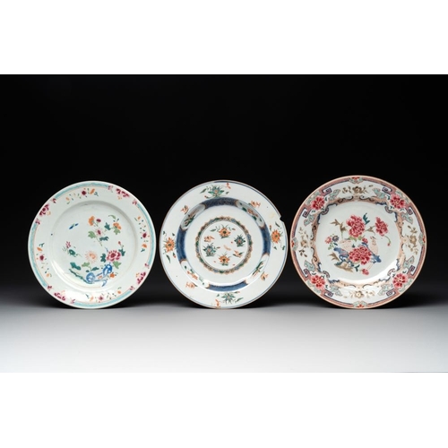 881 - A collection of 17 Chinese blue and white, famille rose and Imari-style wares, Kangxi/QianlongDia.: ... 