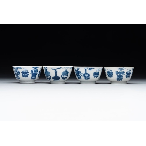 882 - Seven Chinese blue and white cups and six saucers, Kangxi/YongzhengDia.: 11,5 cm (the largest saucer... 