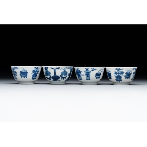 882 - Seven Chinese blue and white cups and six saucers, Kangxi/YongzhengDia.: 11,5 cm (the largest saucer... 