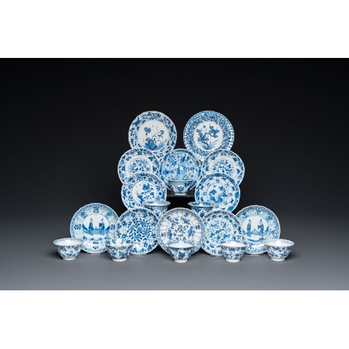 885 - Twelve Chinese blue and white saucers and eight cups, Kangxi/YongzhengDia.: 13,5 cm (the largest sau... 