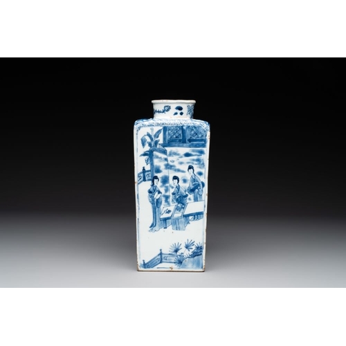 895 - A Chinese blue and white square bottle with figural design, KangxiH.: 26,5 cm
... 