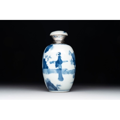 897 - A Chinese blue and white silver-mounted 'Long Eliza' tea caddy and cover, KangxiH.: 14 cm (incl. cov... 