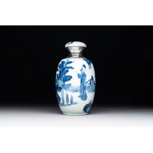 897 - A Chinese blue and white silver-mounted 'Long Eliza' tea caddy and cover, KangxiH.: 14 cm (incl. cov... 