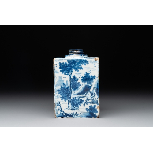 1008 - A blue and white Dutch Delft tea caddy with narrative design, early 18th C.H.: 14 cm 
Marked PK on t... 