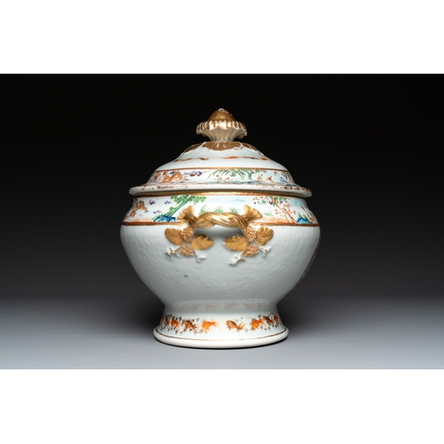 104 - A pair of large Chinese Canton famille rose 'mandarin subject' tureens on stands, 19th C.L.: 34 cm -... 