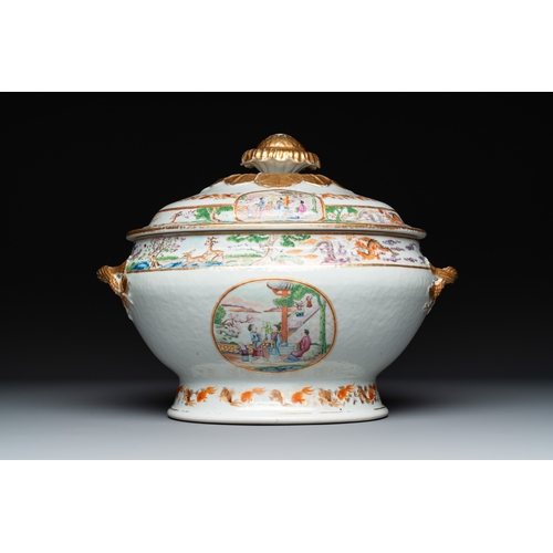 104 - A pair of large Chinese Canton famille rose 'mandarin subject' tureens on stands, 19th C.L.: 34 cm -... 