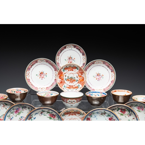 148 - 35 Chinese famille rose and Dutch-decorated cups and saucers, Yongzheng/QianlongDia.: 12,2 cm (the l... 