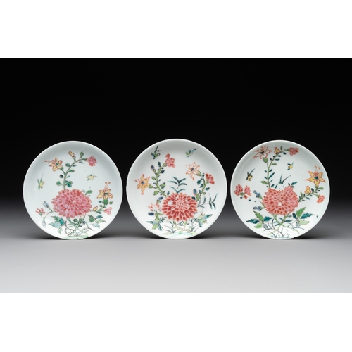 159 - Three Chinese famille rose 'birds and flowers' cups and saucers, YongzhengDia.: 10,9 cm (the largest... 