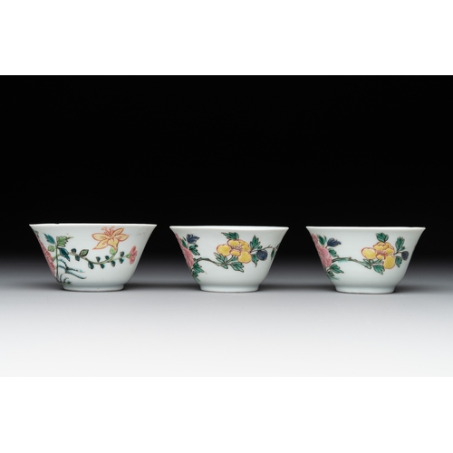 159 - Three Chinese famille rose 'birds and flowers' cups and saucers, YongzhengDia.: 10,9 cm (the largest... 