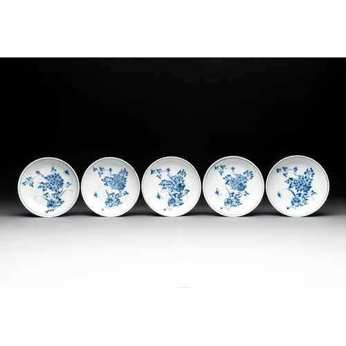 255 - 15 Chinese blue and white ko-sometsuke 'floral' saucer dishes for the Japanese market, Chenhua mark,... 