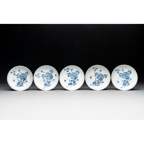 255 - 15 Chinese blue and white ko-sometsuke 'floral' saucer dishes for the Japanese market, Chenhua mark,... 