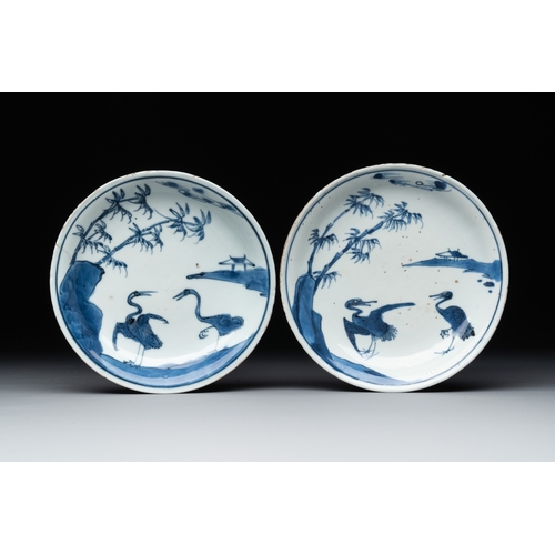 257 - Five Chinese blue and white ko-sometsuke 'crane' plates for the Japanese market, TianqiDia.: 15,3 cm... 