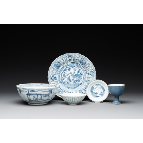 261 - Five Chinese blue and white shipwreck wares from the Hatcher cargo, Wanli/Transitional periodDia.: 2... 