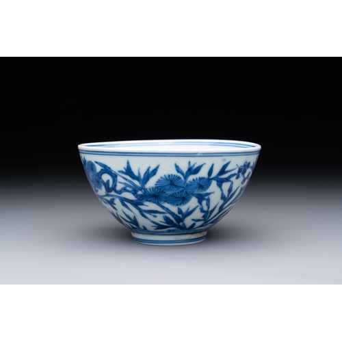 290 - A Chinese blue and white 'Three Friends of Winter' bowl, Jiajing mark, KangxiDia.: 11,5 cm - H.: 6 c... 