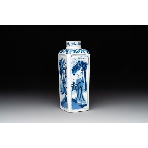 294 - A Chinese blue and white square flask and cover with figural design, KangxiH.: 24 cm (incl. cover)... 