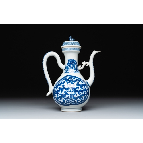 330 - A Chinese blue and white ewer with stylised floral design for the Islamic market, KangxiL.: 15,2 cm ... 