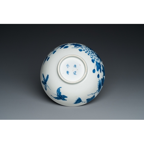 435 - A Chinese blue and white 'Bleu de Hue' bowl for the Vietnamese market, Nhuoc tham tran tang mark, 19... 