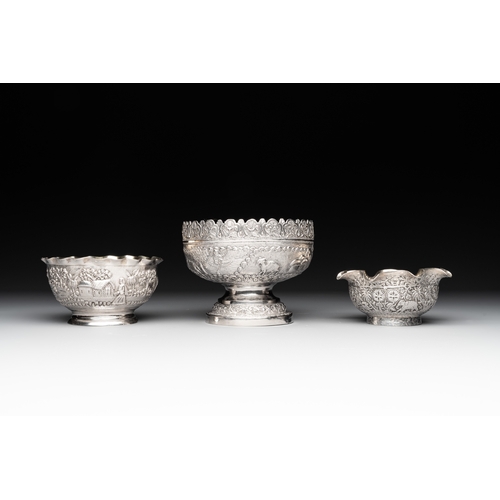 463 - Eight silverwares, primarily South- and Southeast Asia, 19/20th C.Dim.: 24,5 x 47,5 cm (the serving ... 