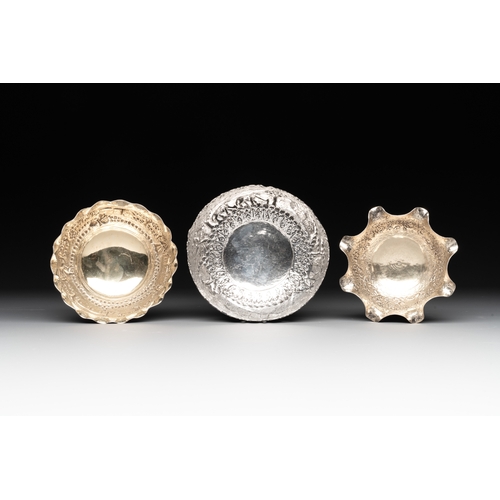 463 - Eight silverwares, primarily South- and Southeast Asia, 19/20th C.Dim.: 24,5 x 47,5 cm (the serving ... 