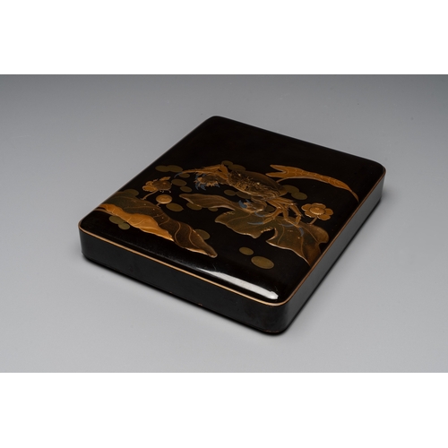 474 - A Japanese lacquerware suzuribako or writing box depicting a crab, Meiji, 19th C.Dim.: 22 x 26 x 5 c... 